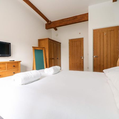 11 Towan Valley Труро Экстерьер фото